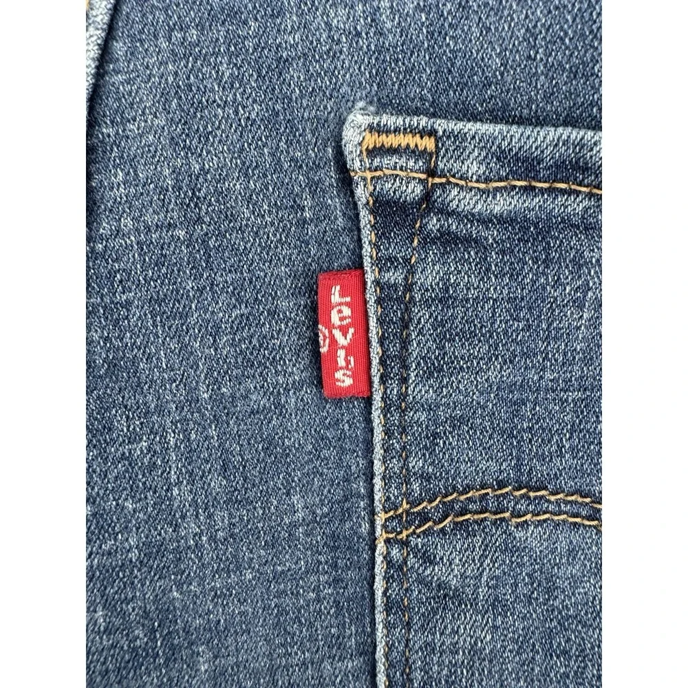 Levi's 721 Women's High Rise Skinny Cut Off Denim Shorts Distressed Size 32W